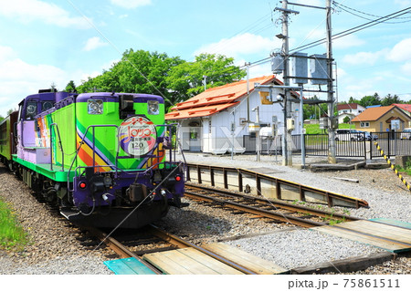 JR北海道 美馬牛駅とノロッコ列車 JR北海道 美馬牛駅とノロッコ列車 75861511