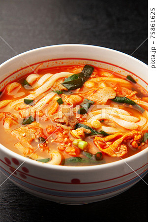 豚キムチウドン 75861625