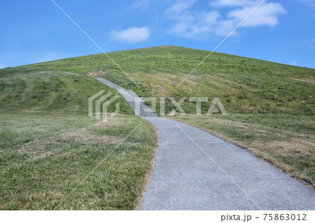 モエレ山（北海道札幌市東区） 75863012