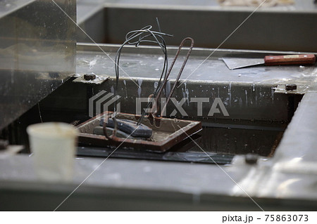 プラスティック成形品の工程 プラスティック成形品の工程 75863073