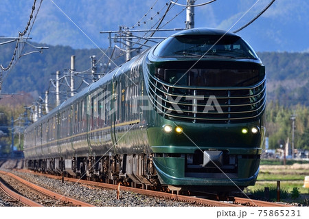 鉄道 列車 山陰本線 京都口 瑞風 千代川 寝台 特別 周遊 豪華 嵯峨野線 鉄道 列車 山陰本線 京都口 瑞風 千代川 寝台 特別 周遊 豪華 嵯峨野線 75865231