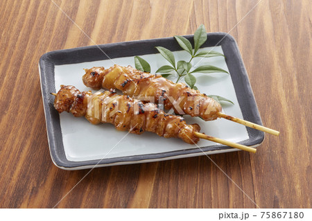 ひな　肩　ふりそで　そで　たれ【焼き鳥】 75867180