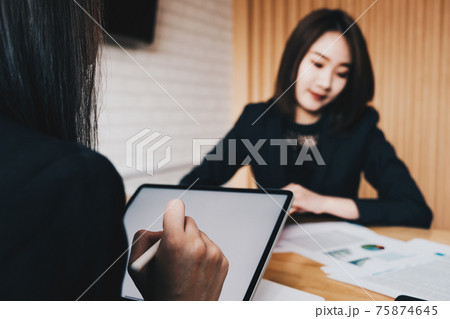 Business Accounting people meeting working with new startup project Business Accounting people meeting working with new startup project 75874645