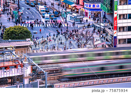 日本の東京都市景観 緊急事態宣言延長決定…。渋谷スクランブル交差点などを望む=2月2日 日本の東京都市景観 緊急事態宣言延長決定…。渋谷スクランブル交差点などを望む=2月2日 75875934