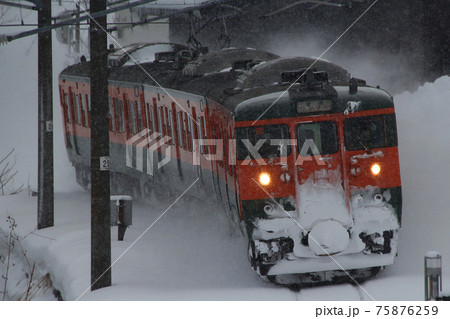 冬の北しなの線115系電車(長野⇔妙高高原) 冬の北しなの線115系電車(長野⇔妙高高原) 75876259