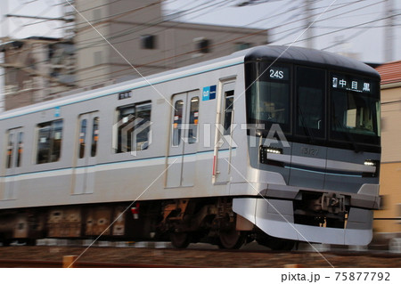 ［H］東京メトロ日比谷線13000系電車（東武伊勢崎線直通） 75877792