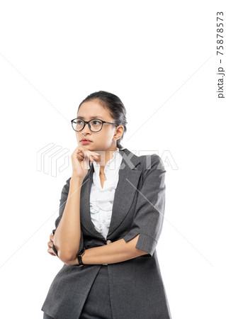 Portrait of a pensive asian business woman looking away 75878573