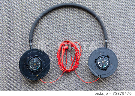 Red Wire Headphones Red Wire Headphones 75879470