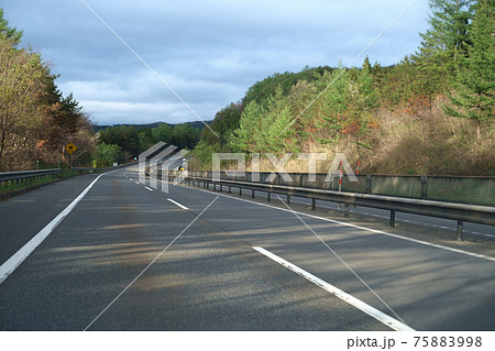 午後の東北自動車道 午後の東北自動車道 75883998