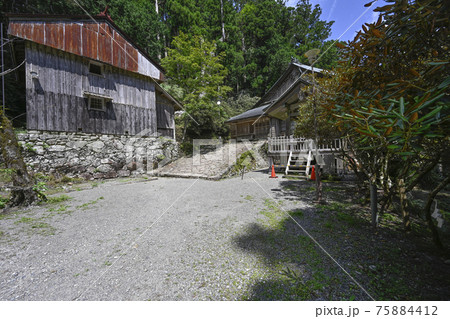 熊野三山の奥の宮　玉置神社　社務所、梵鐘 75884412