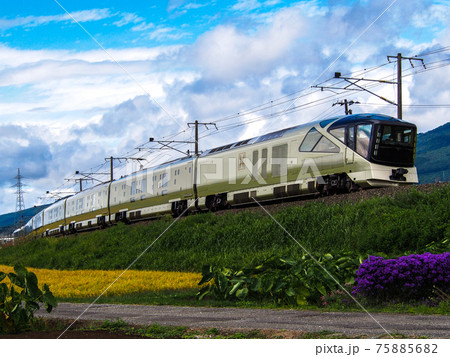 TRAIN SUITE 四季島 75885682