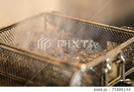 鶏の炭火焼 鶏の炭火焼 75886144