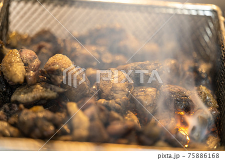 鶏の炭火焼 75886168