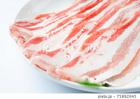 豚バラ肉薄切り 75892045