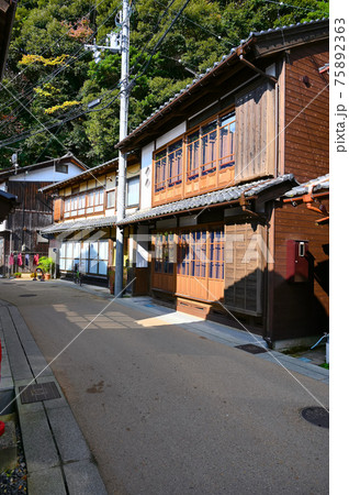 伊根町　伊根の舟屋　東平田地区の町並み 75892363