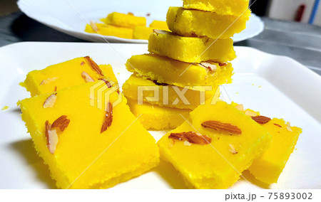 Coconut Barfi - Khoya and Nariyal ki Barfi Coconut Barfi - Khoya and Nariyal ki Barfi 75893002