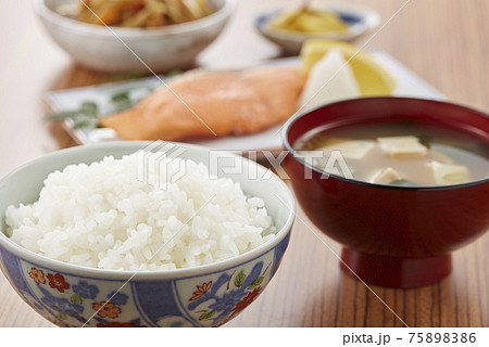鮭の塩麹焼 和定食 鮭の塩麹焼 和定食 75898386