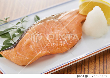 鮭の塩麹焼 75898389
