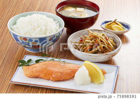 鮭の塩麹焼 和定食 鮭の塩麹焼 和定食 75898391