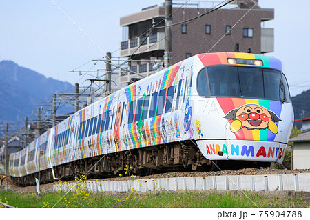 予讃線 アンパンマン列車 Jr四国 の写真素材