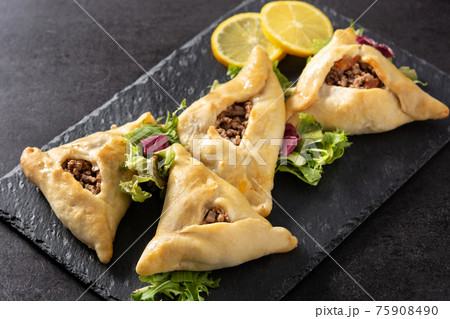Traditional middle eastern fatayer Traditional middle eastern fatayer 75908490