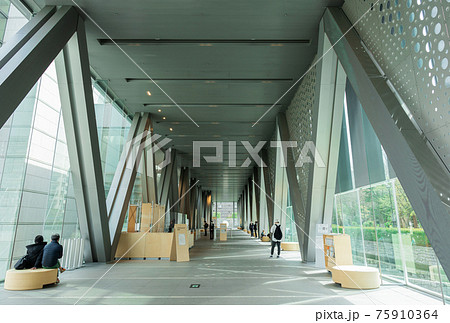 東京都現代美術館 75910364