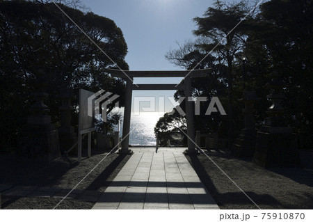 大洗磯前神社の海が見える鳥居 大洗磯前神社の海が見える鳥居 75910870