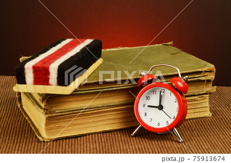 Old School Books 75913674