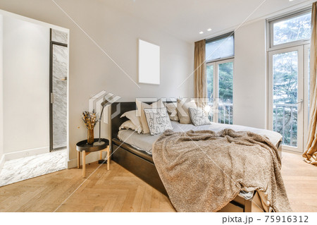 Luxury bedroom interior Luxury bedroom interior 75916312