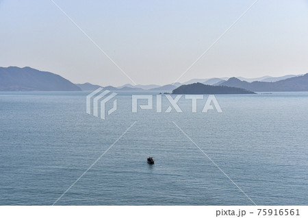 海 海岸 ビーチ 75916561