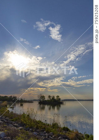 Nove mlyny lake, Southern Moravia, Czech Republic 75925208