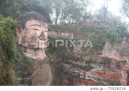 四川　楽山大仏	 75926216