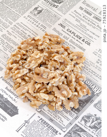 製菓材料やパン作りに生くるみ 製菓材料やパン作りに生くるみ 75928313