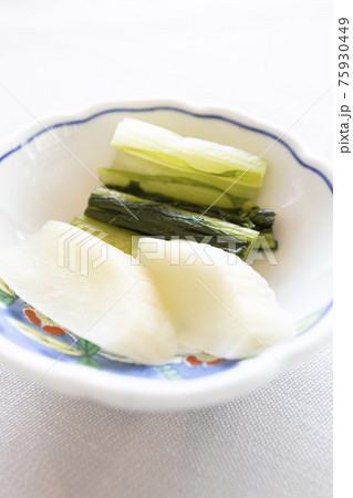 美味しい漬け物、野沢菜と 美味しい漬け物、野沢菜と 75930449