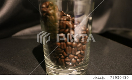 コーヒ豆 コーヒ豆 75930450