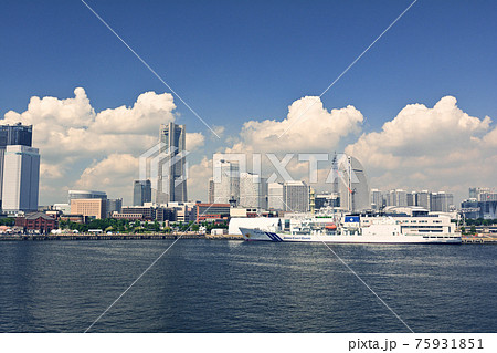 横浜 75931851