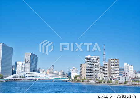【東京都】1月・中央大橋からの眺め 【東京都】1月・中央大橋からの眺め 75932148