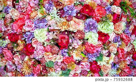 数多くの花をたくさん集めて飾った 高画質 の写真素材