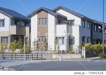 閑静な新興住宅街,新築二階建てのマイホーム, 閑静な新興住宅街,新築二階建てのマイホーム, 75942528