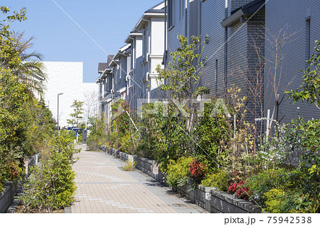 閑静な新興住宅街,新築二階建てのマイホーム, 閑静な新興住宅街,新築二階建てのマイホーム, 75942538