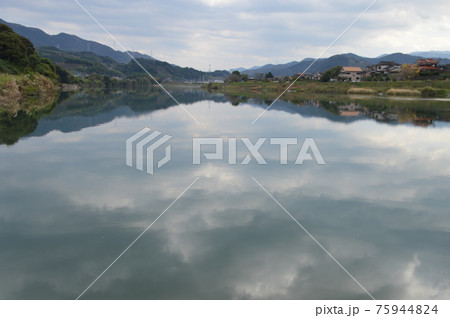 筑後川の四季・GOTOトラベル 九州福岡県 観光スポット 75944824