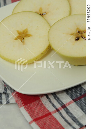 りんごのスターカット りんごのスターカット 75948209