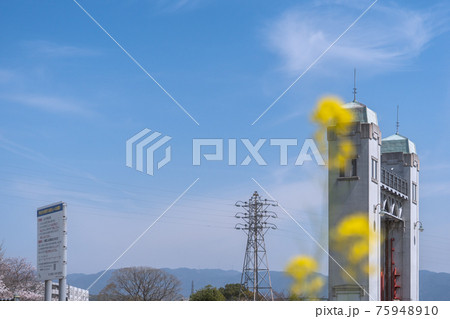 京都市伏見区の三栖閘門(みすこうもん)を撮影 京都市伏見区の三栖閘門(みすこうもん)を撮影 75948910