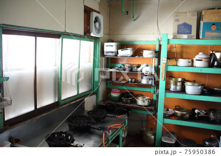 万座温泉源泉掛け流し老舗旅館の手自炊場 75950386