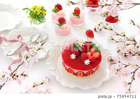 おうちでお花見 いちごのムースケーキ フレジェ いちごケーキ おうちでお花見 いちごのムースケーキ フレジェ いちごケーキ 75954711