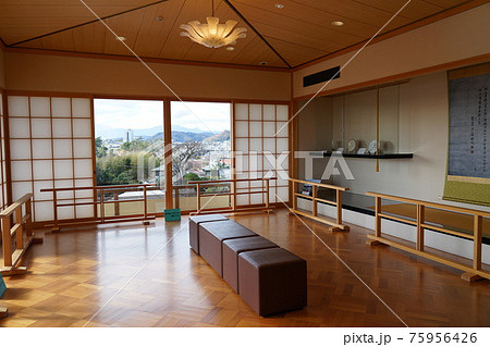 金の間 窓 景色 日本建築 旧吉田茂邸 大磯 内部 内観 神奈川 金の間 窓 景色 日本建築 旧吉田茂邸 大磯 内部 内観 神奈川 75956426