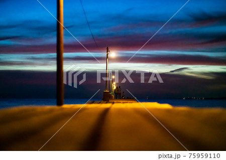 夏　千葉　白浜　空　海岸　浜　砂浜　ビーチ　海　波　南房総　雲　南房総市　桟橋　午後　夜 75959110