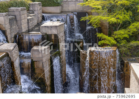 御殿山トラストシティの庭園　東京都品川区 75962695