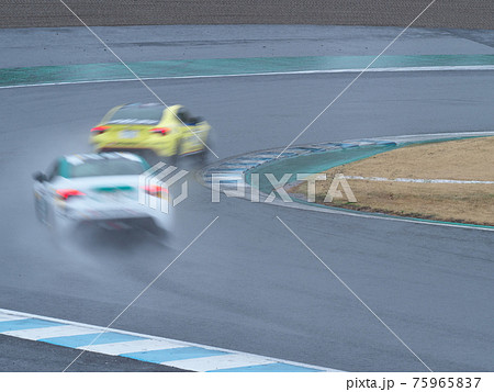 カーレース　ヘビーウエット 75965837