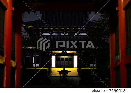 善光寺　港区　青山　北青山　青山通り　お寺　デート　遊ぶ　都心　門前 75966184